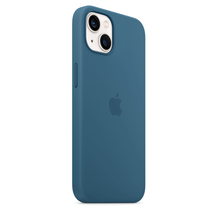 Silicone Case with MagSafe for iPhone 13